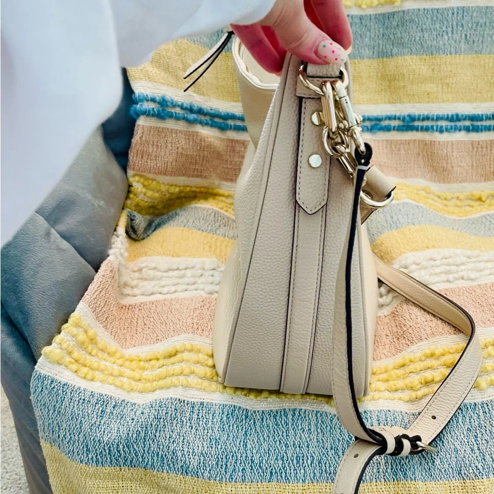 *Authentic* KATE SPADE SHOULDER BAG! - Picture 3 of 7